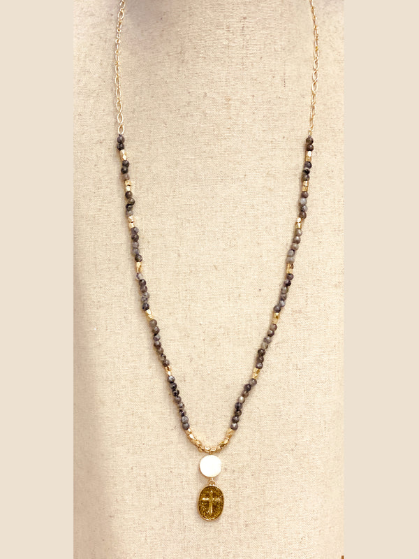 Maena necklace